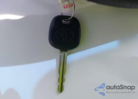 2005 Toyota Corolla Ce из США, поврежденный, VIN 2T1BR32E75C392769